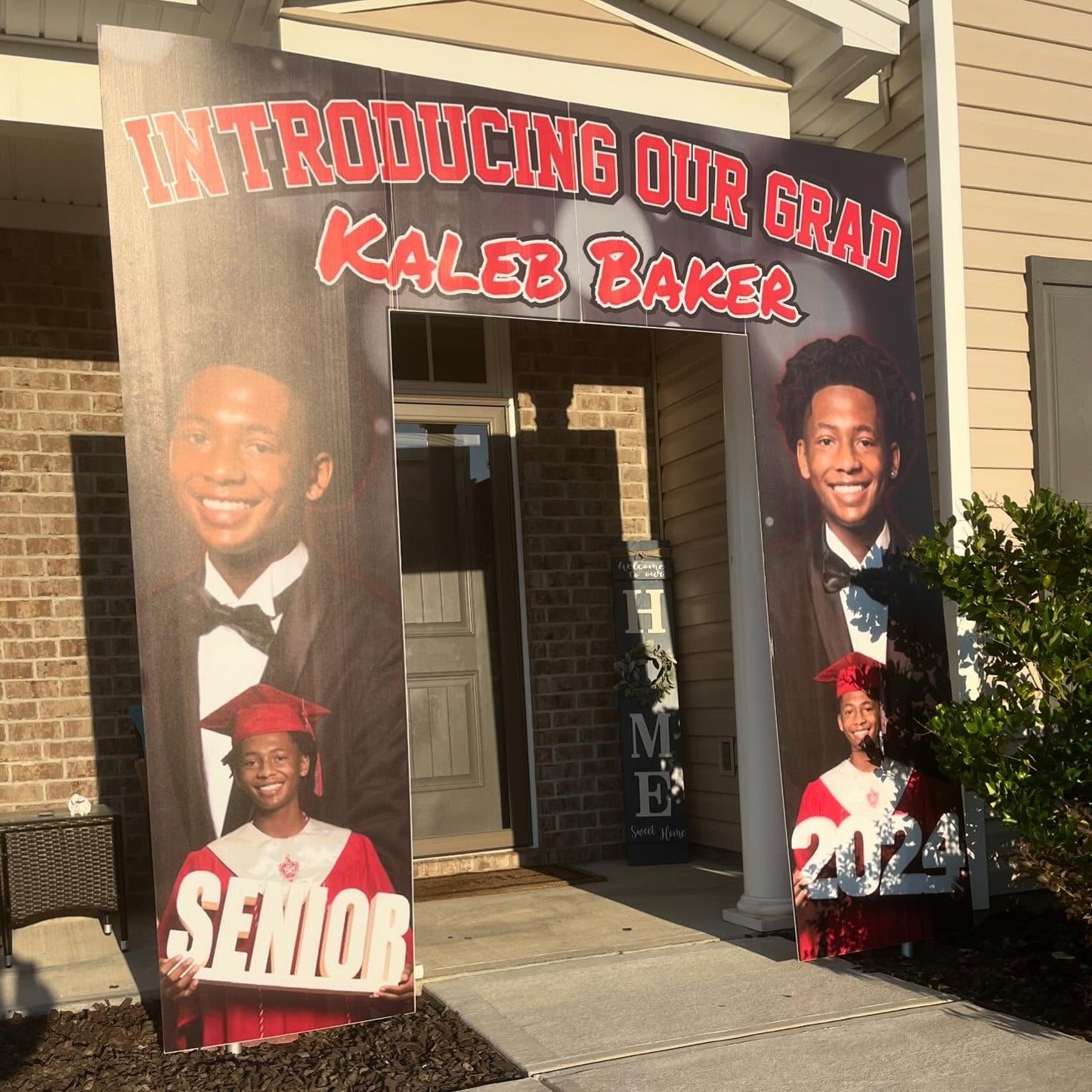 Grad Entryway
